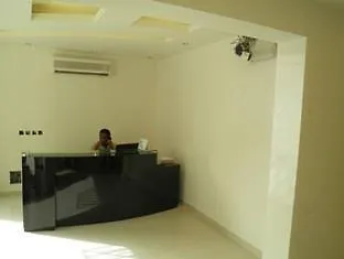 Al Janadriyah Suites 7